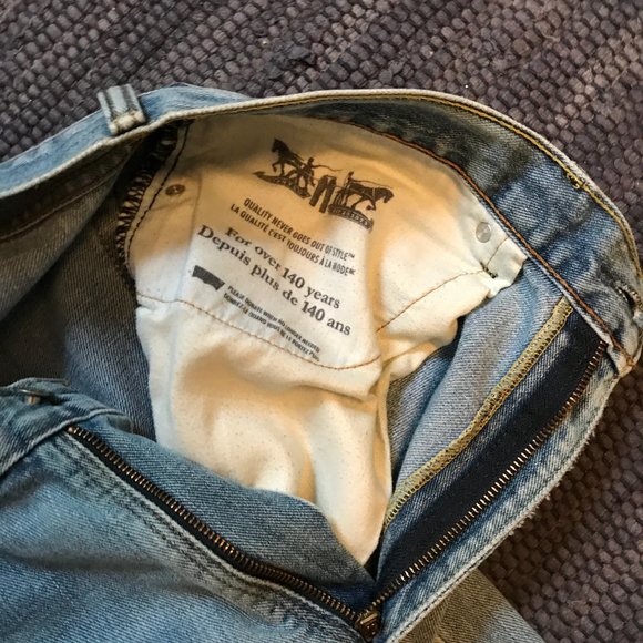 Levi’s Red Tab 505, Distressed, Faded, Light Denim 36W (Short inseam) - Picture 8 of 15